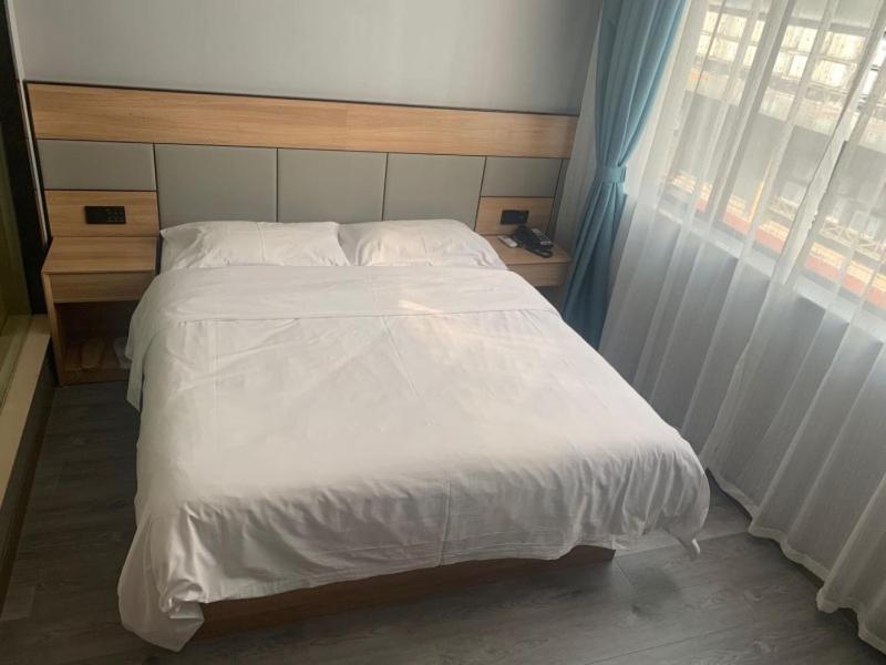 Greentree Inn Shanghai Songjiang University City New Songjiang Road Express Hotel エクステリア 写真