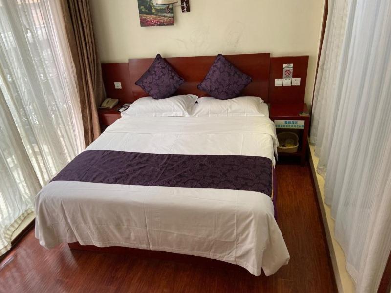 Greentree Inn Shanghai Songjiang University City New Songjiang Road Express Hotel エクステリア 写真