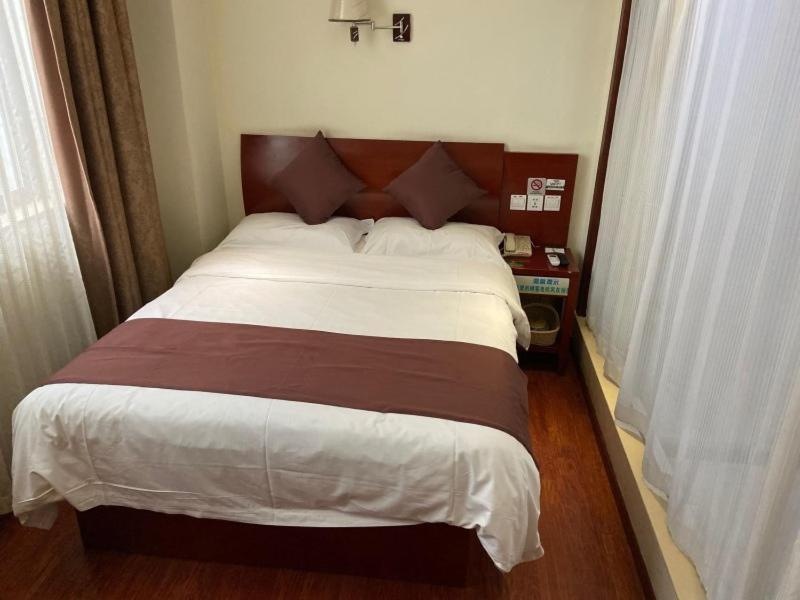 Greentree Inn Shanghai Songjiang University City New Songjiang Road Express Hotel エクステリア 写真